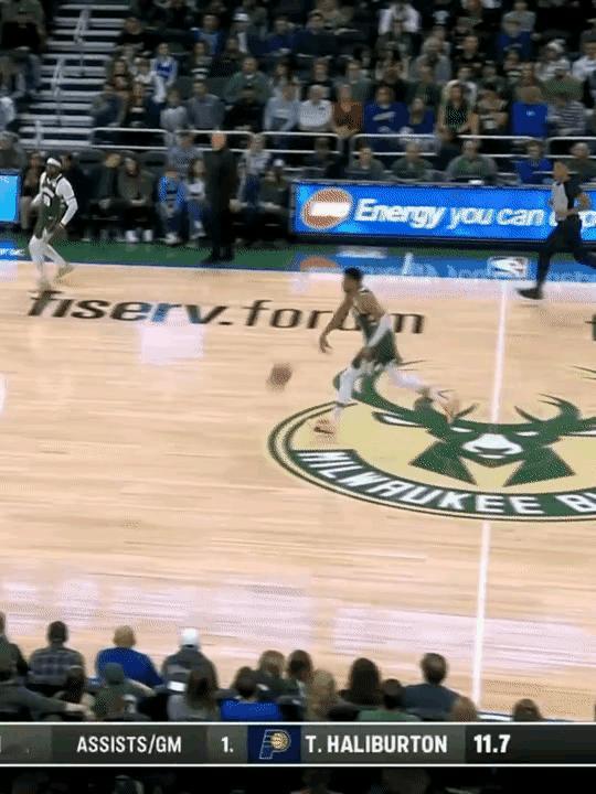 感觉在NBA进球和玩的一样，三传两传的就能把球投进去，而且还特别具备观赏性，大家