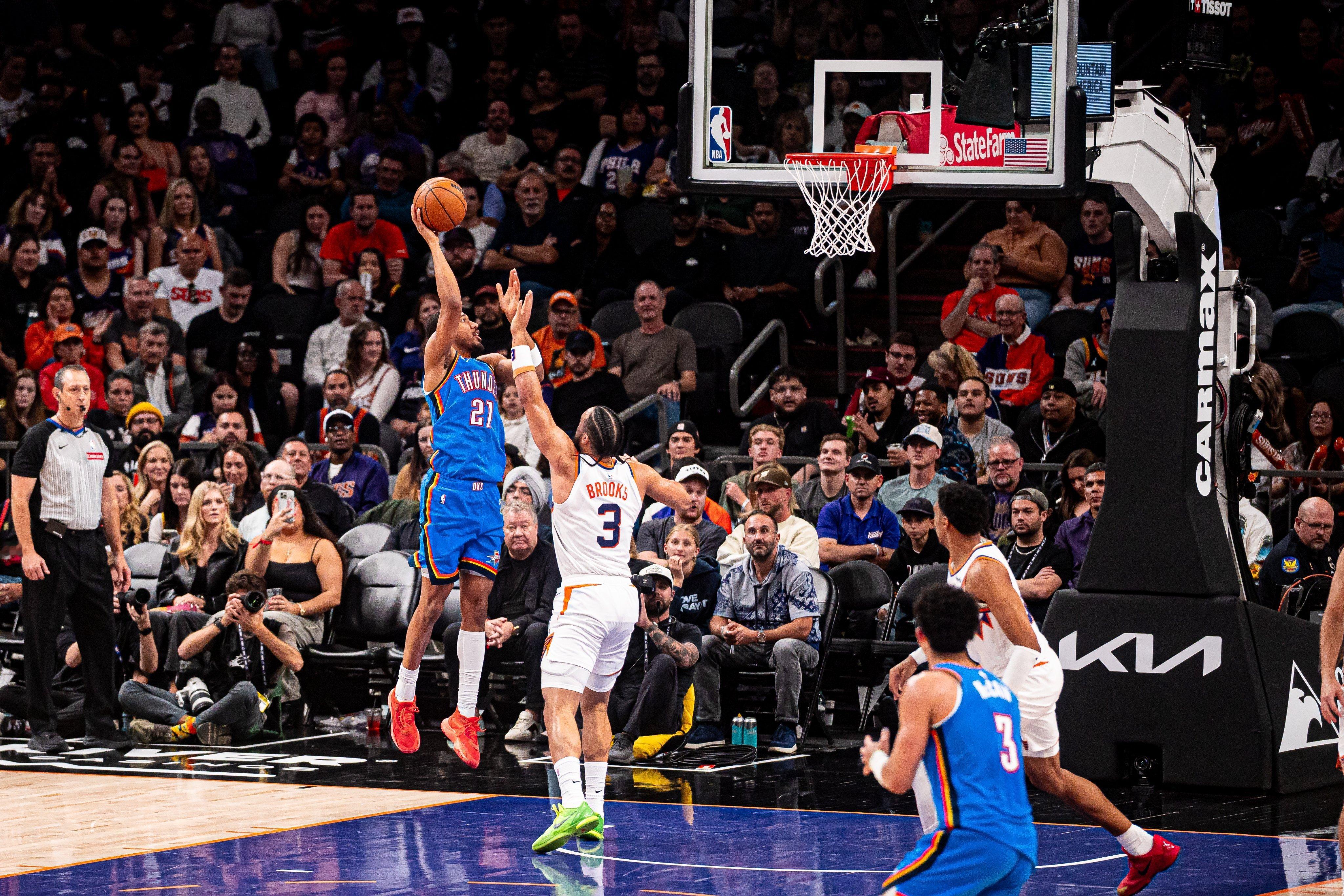 话说大家是不是基本都放假了？明天一起看吉昂回家！晚安大伙，晚安雷霆