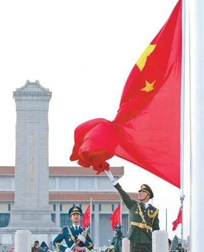 《保家卫国勇，强盛慰英灵》
青山埋忠骨，草长告往昔。
忻口战役烈，殉国捐热血。