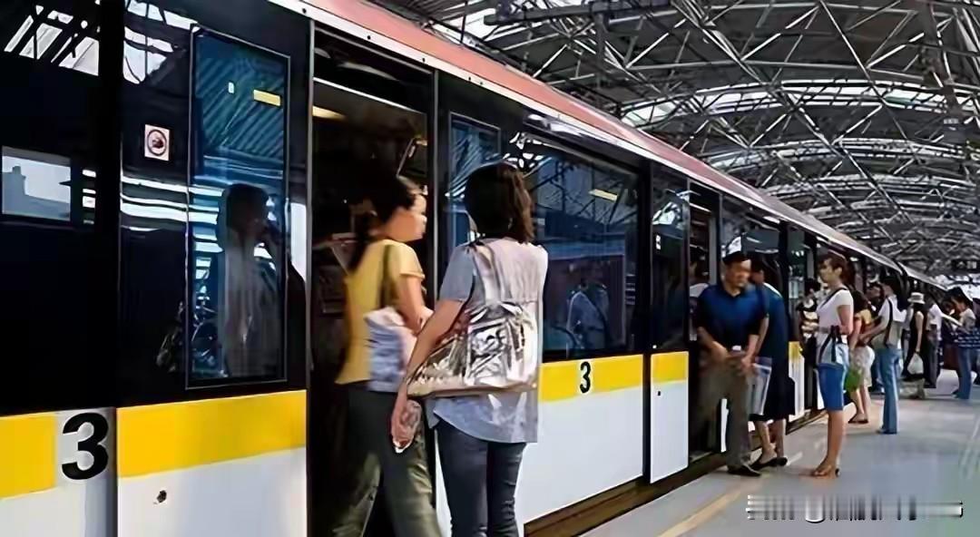 上海藏着五万日本人：不旅游只扎根！一旦开战，后果不堪设想
 
这组数据可不是空穴