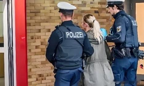 快讯！1月6日看看新闻报道

慕尼黑中央火车站发生意外！中国籍徐先生下楼梯途中，