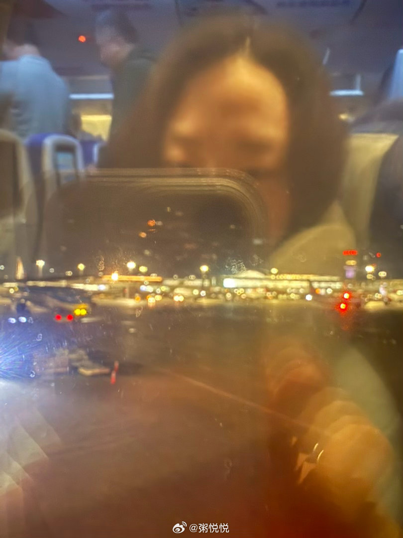 回国，不需要倒时差。当地时间凌晨1点出发，一路睡。抵达时，是早上5点，一天的开始