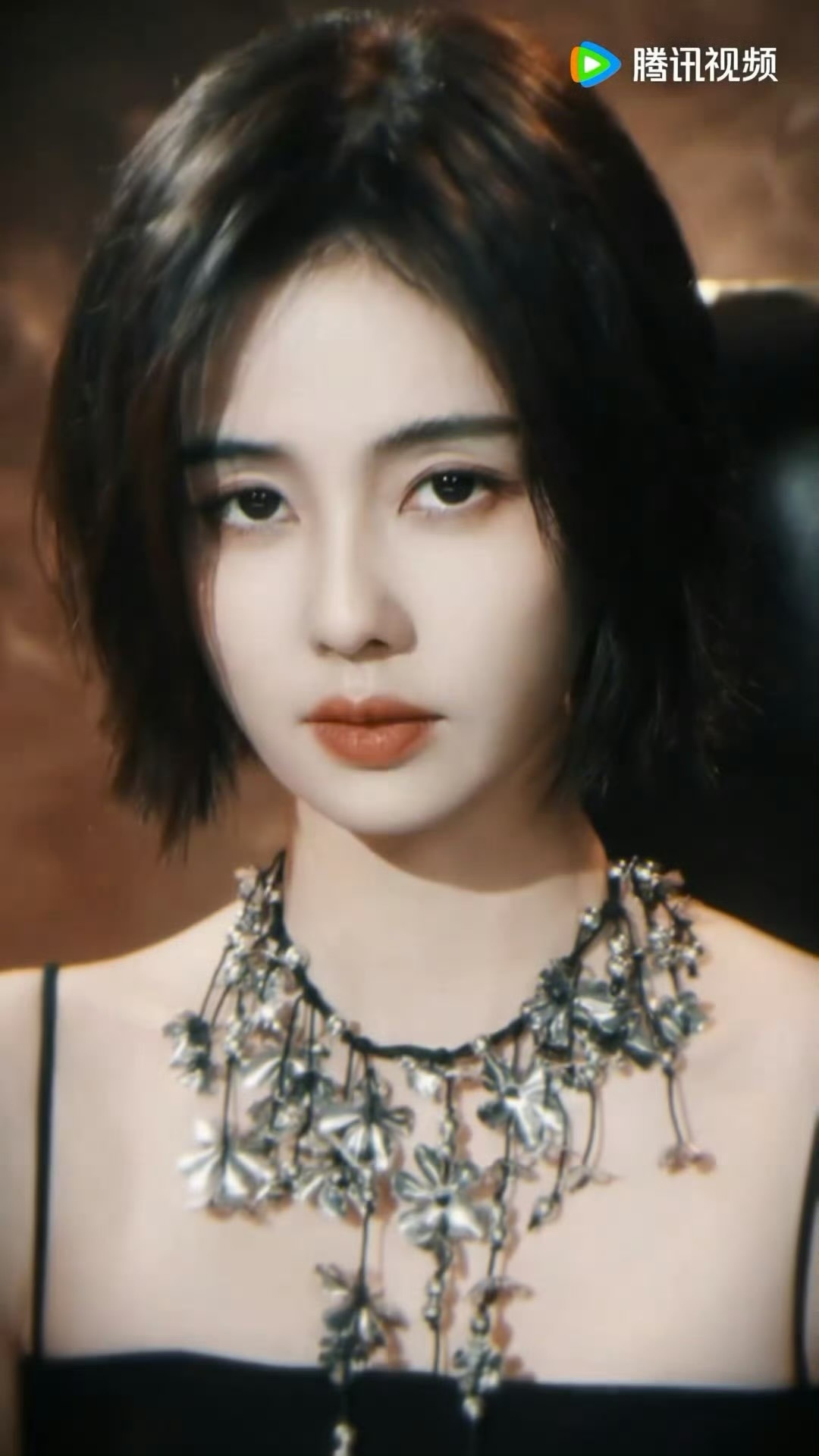 白鹿《开到荼蘼》王韵娜短发转场视频，好美好飒！！