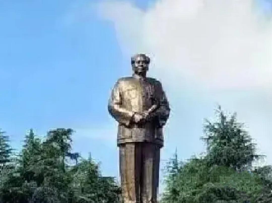 这世上竟还有此等“怪事”?
真是不去湖南韶山不知道

元旦3天的假期
几万人都挤