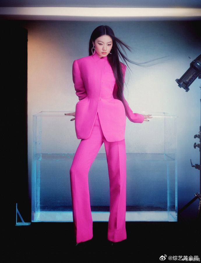 单依纯演唱会歌单删了李白 单依纯演唱会换歌歌单删掉李白，加了轻轻地告诉你和雨后日