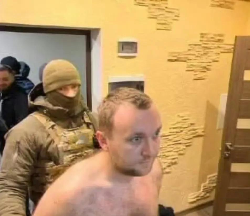 今天上午，著名商人伊霍尔·赫林克维奇的儿子在敖德萨被拘，据称，他向乌军提供劣质服