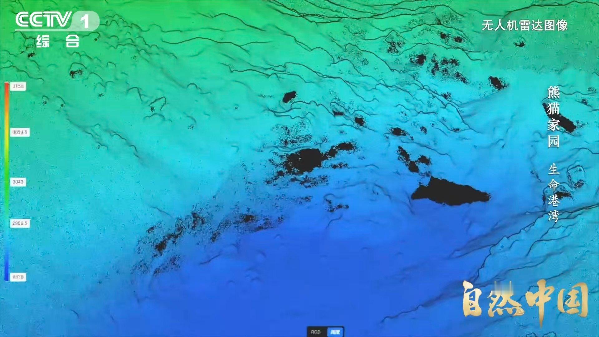 四川有一种脏脏包冰川第一次见不是纯白色的冰川，四川这个脏脏包造型真的很独特，亲眼