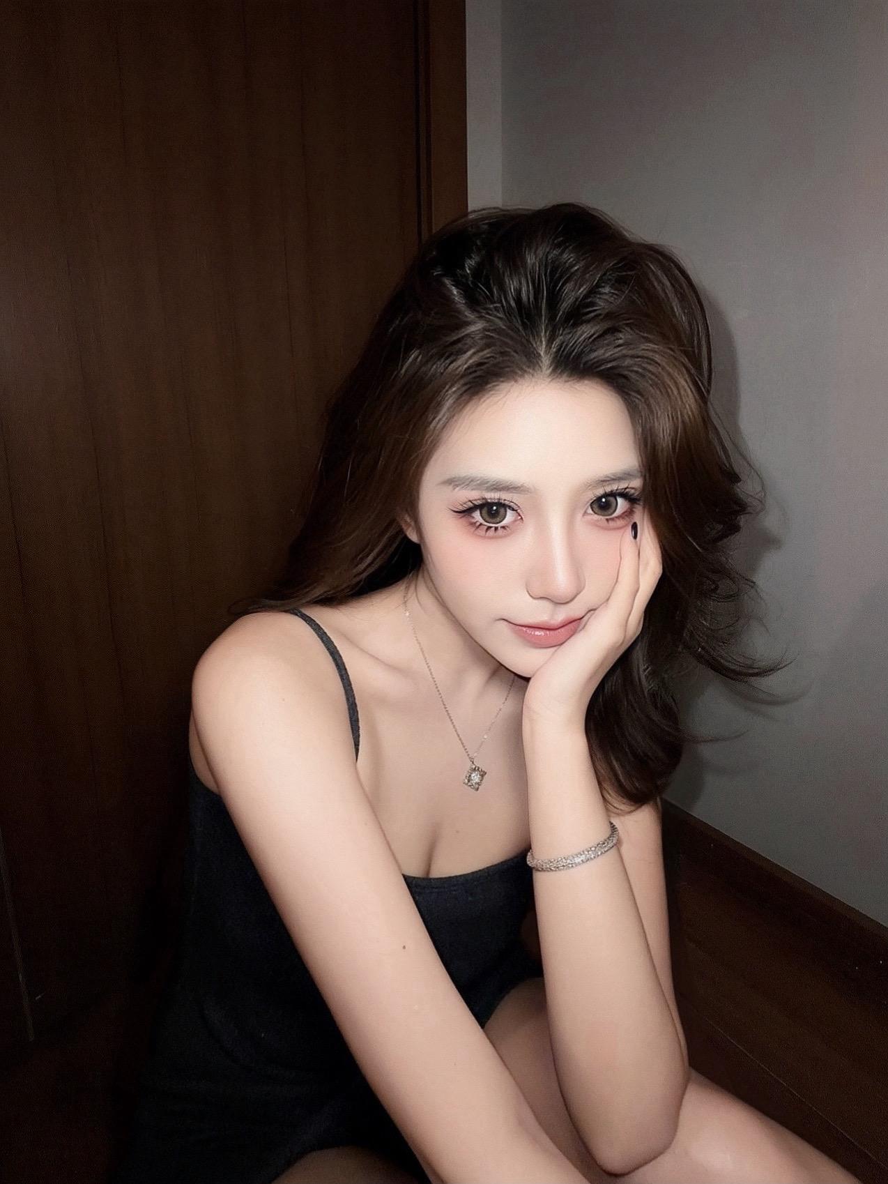 她的轻狂留在 某一节车厢