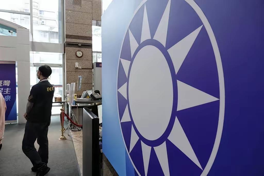 国民党发文祝贺高市早苗，这场“友日”表演谁在看？

2月8日，日本众议院选举尘埃