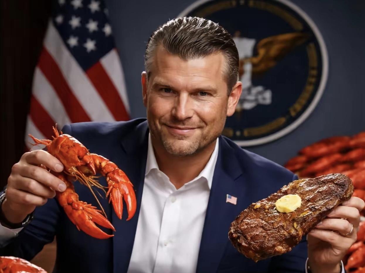 ✨五角大楼再申请2000亿美元拨款✨

美国现在是前方吃紧，后方紧吃。美国打伊朗