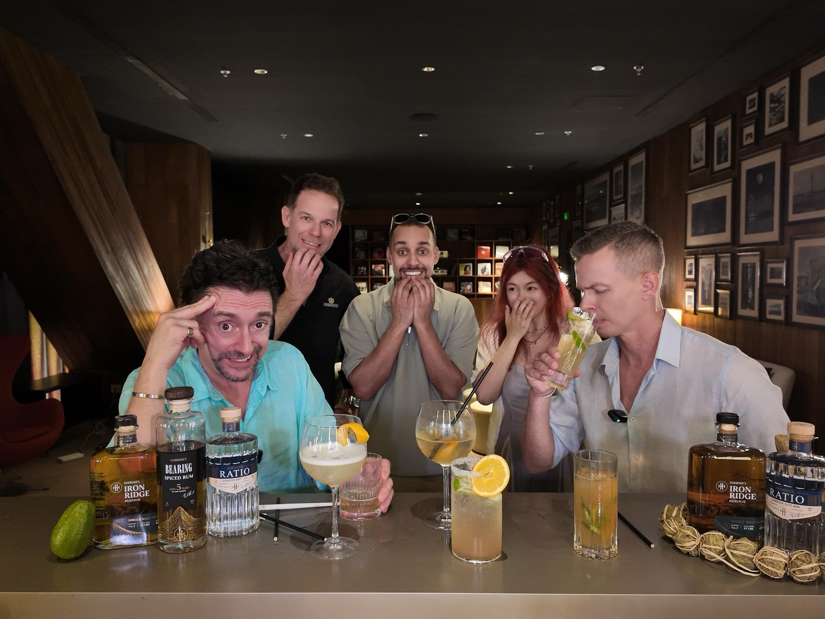 我马上要作为嘉宾！出现在Richard的频道里啦！哈哈哈哈哈哈哈哈本末倒置了属于