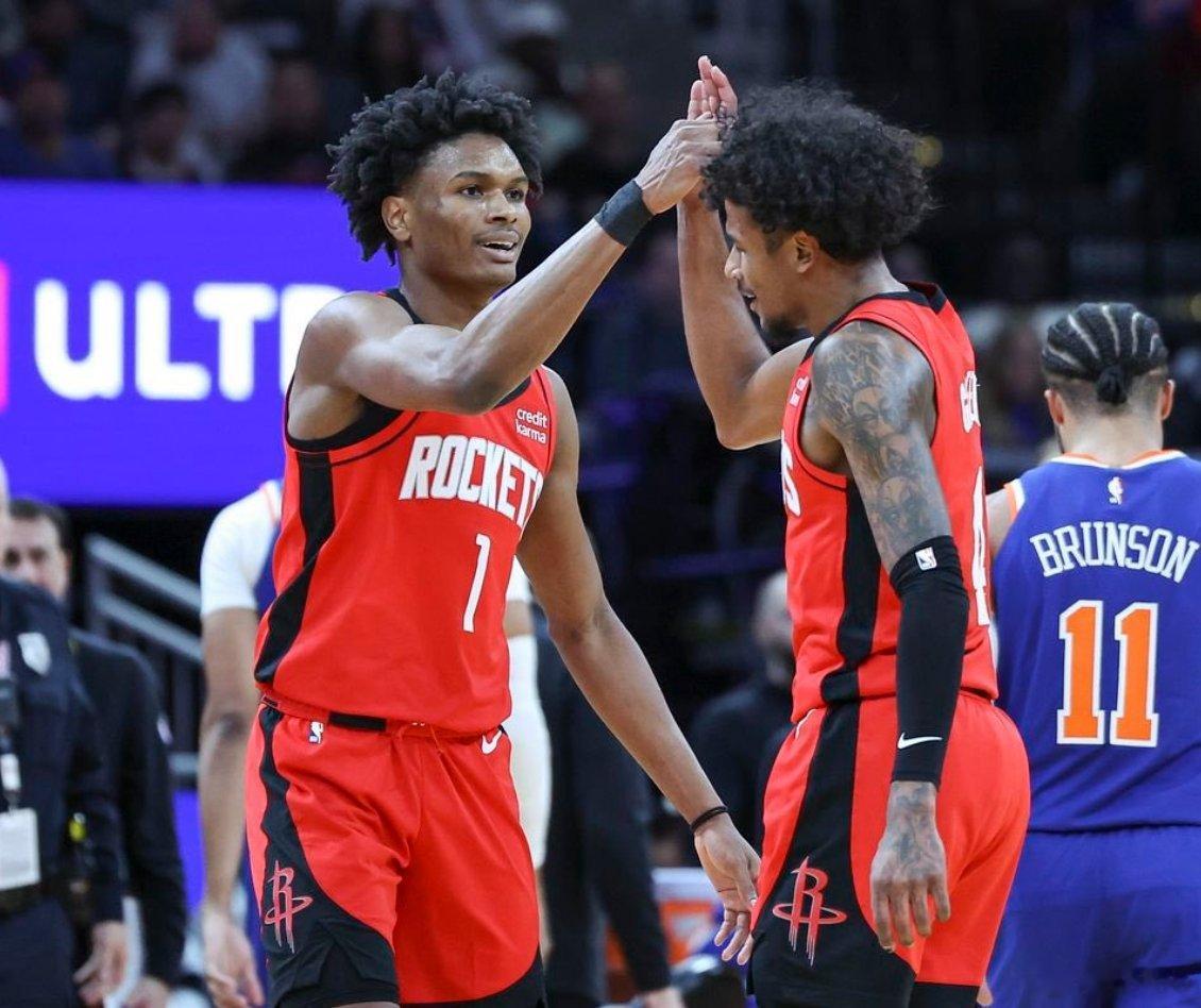 阿门在HoopsHype最新文章中被评为NBA得分后卫中排名第七。而前火箭球员杰