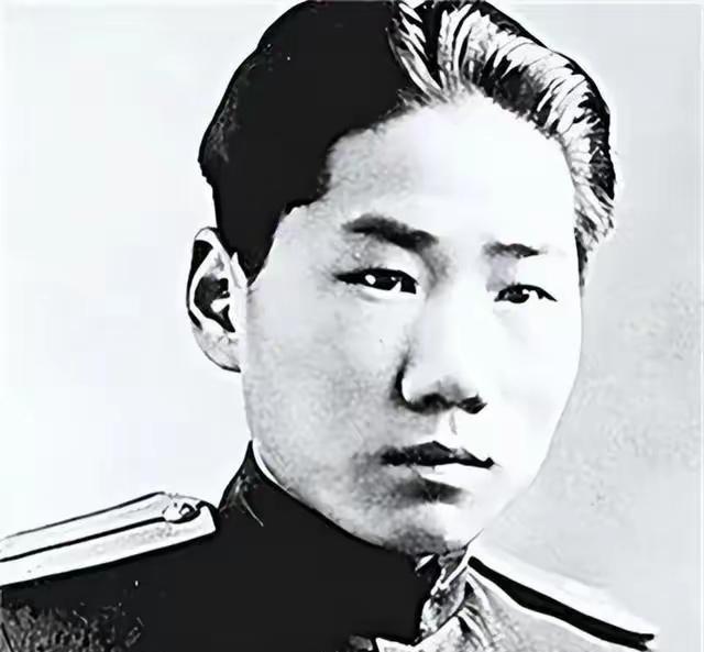 1990年，毛岸英去世40年后，她的妻子刘思齐突然向中央提出了两个疑问：第一，为