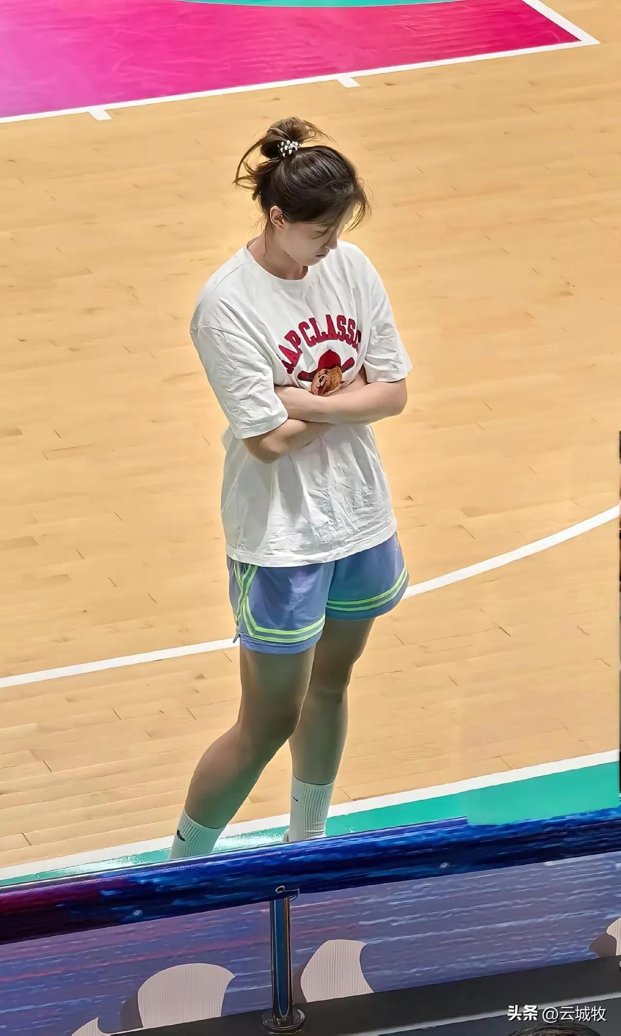 全运会资格赛最郁闷的两名国手球员就是她们了，不是自己不行，而是队友太不给力！
全