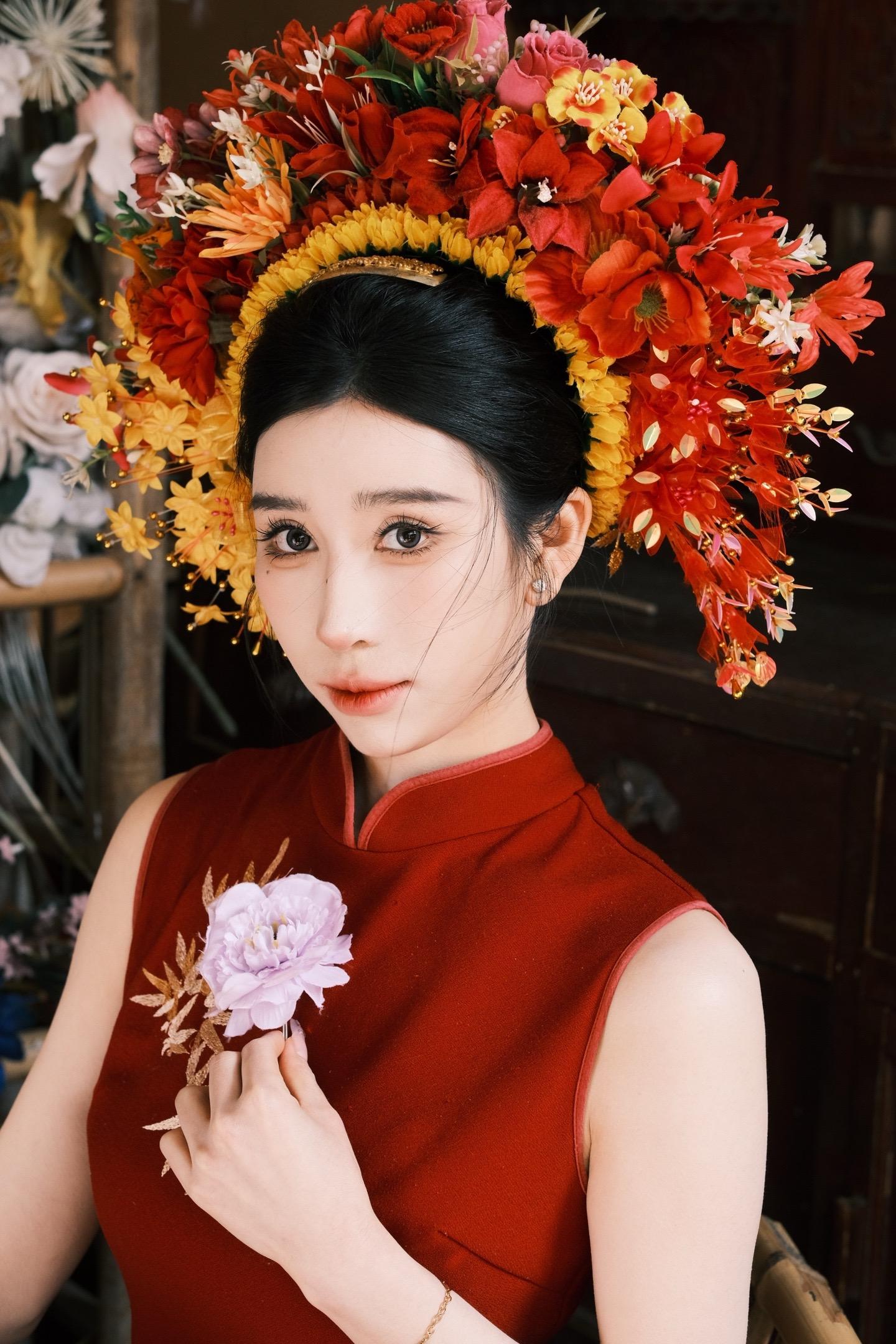 一日簪花 一世无忧 今生簪花 来世漂亮。愿我亲爱的外婆健康无忧 世世都漂亮