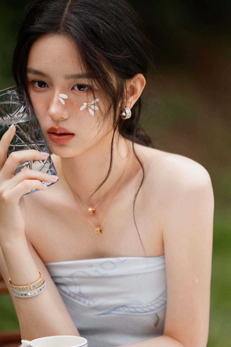 好美的雀斑妆► 周也 · 𝙔𝙚𝙖𝙝