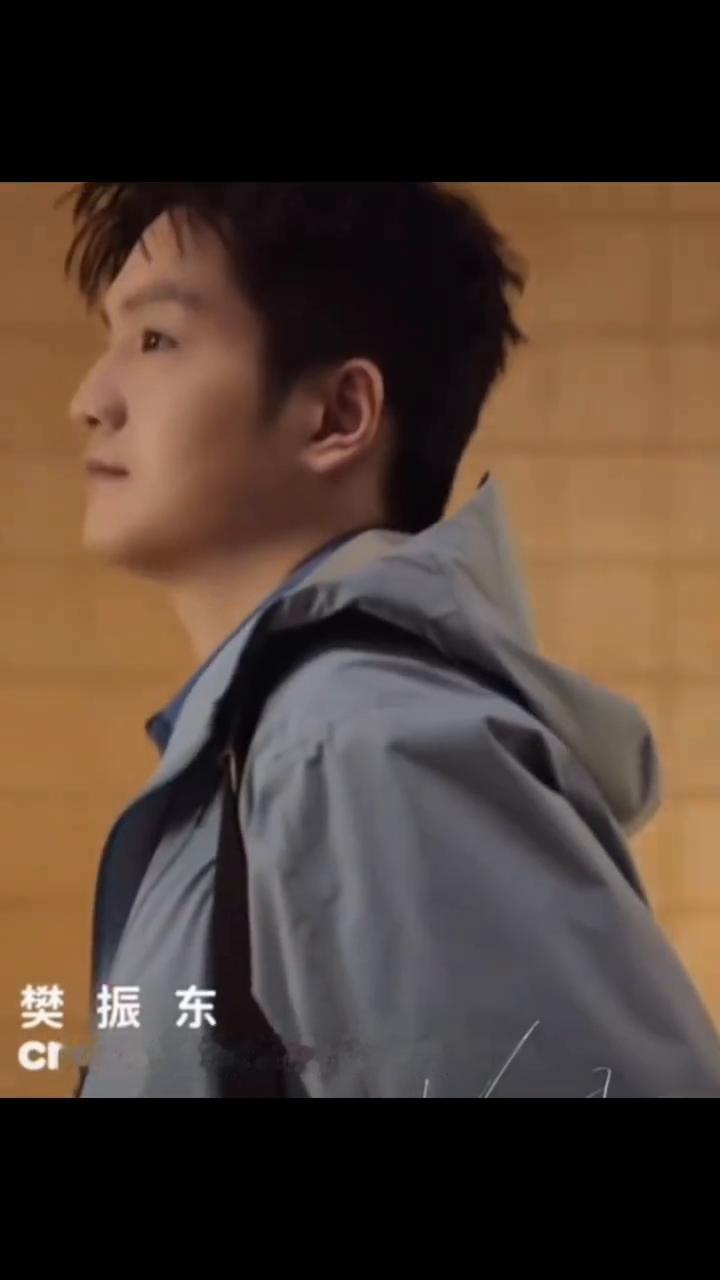 樊振东，crocs全球品牌代言人。
我控场。
樊振东，crocs全球品牌代言人。