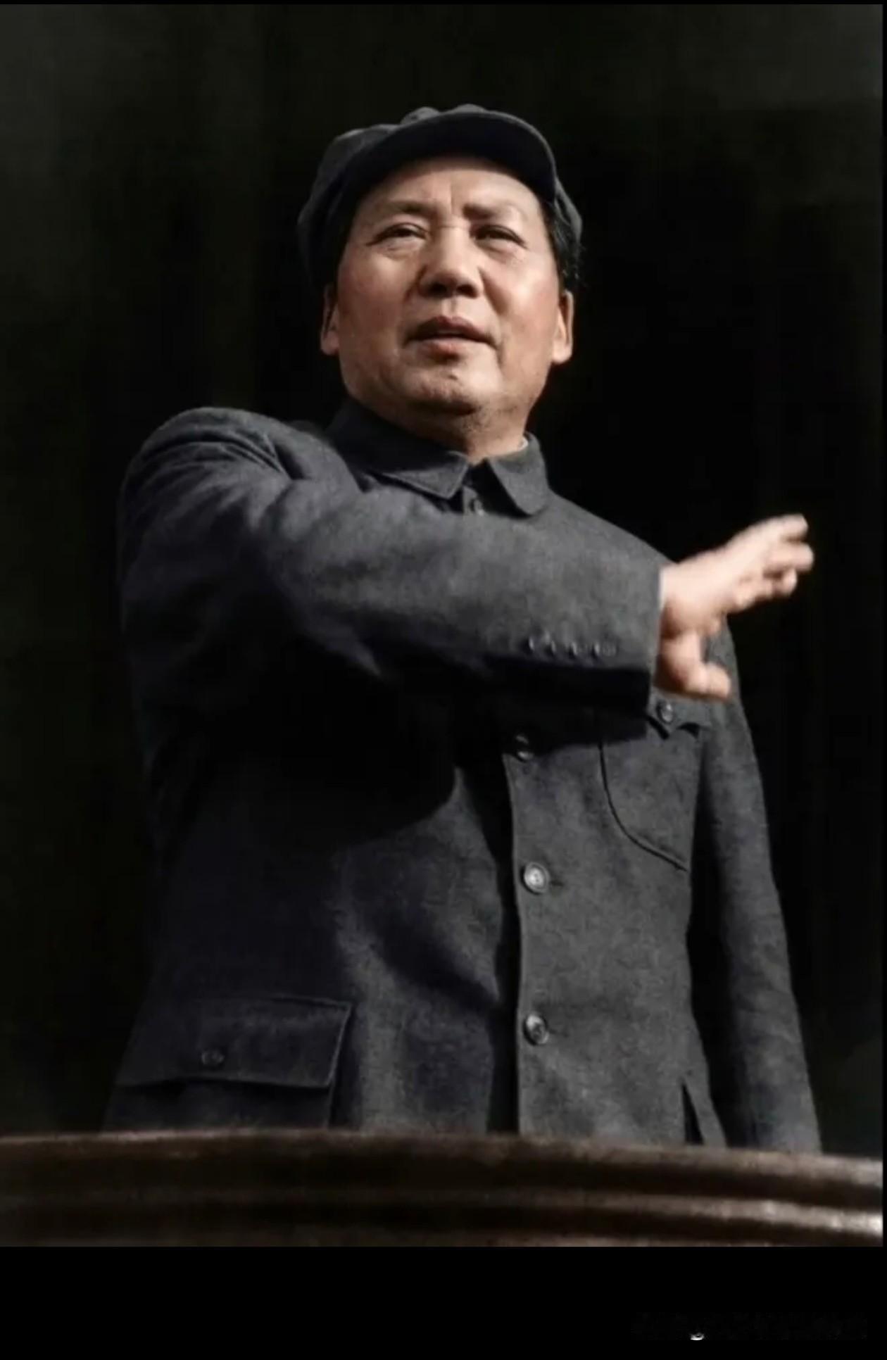 政治是不流血的战争，
战争是流血的政治。
——（《论持久战》）
   “战争是政