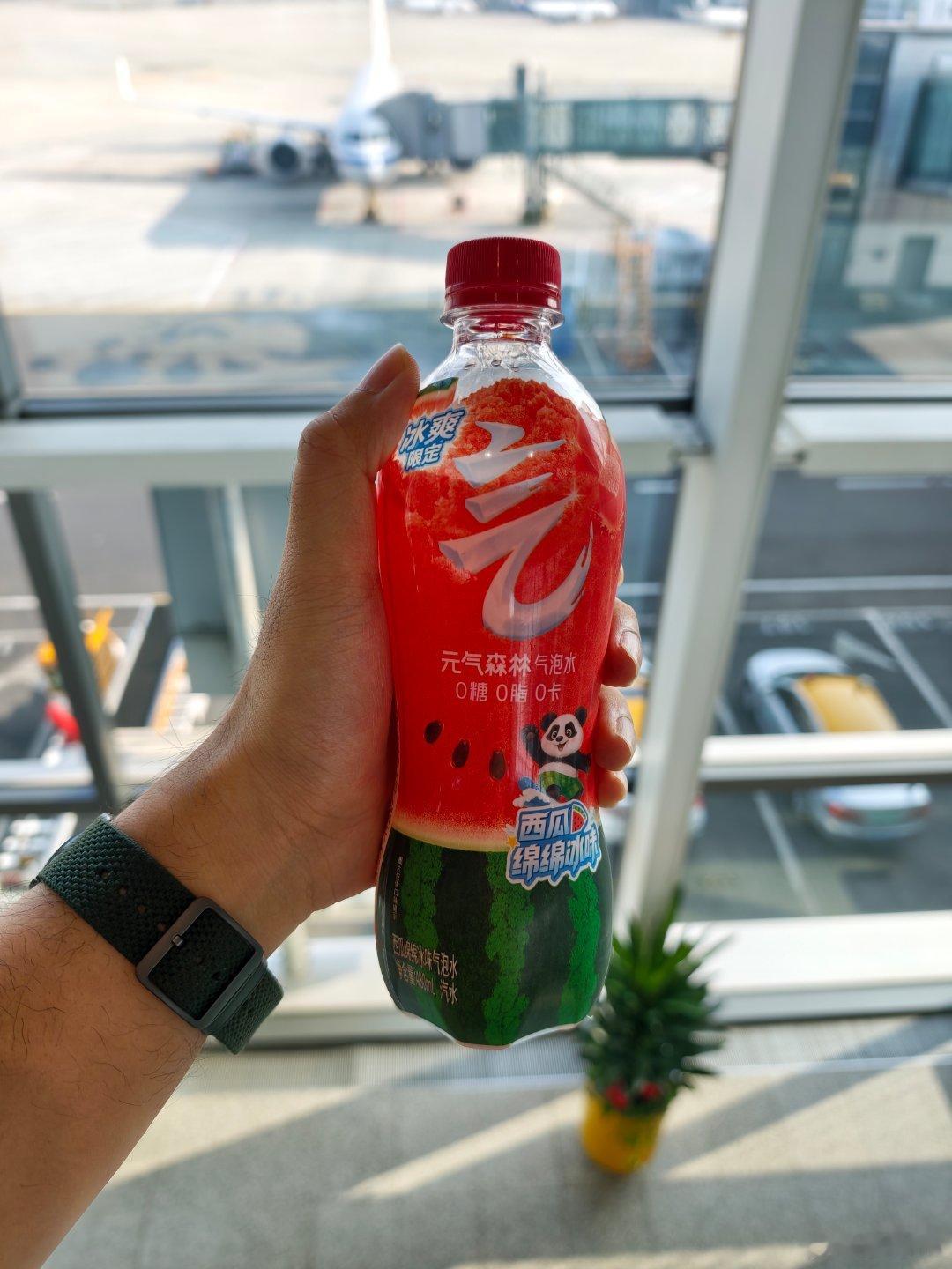 有股烂西瓜的味道，回口是酸的