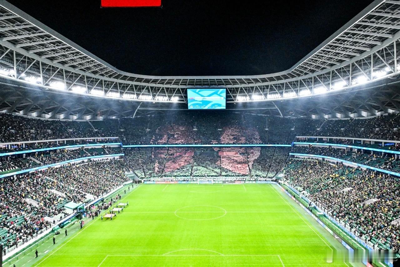 首幅Tifo燃动工体，国安重整旗鼓，所向披靡！国安国安，北京国安！💚足球的魅力