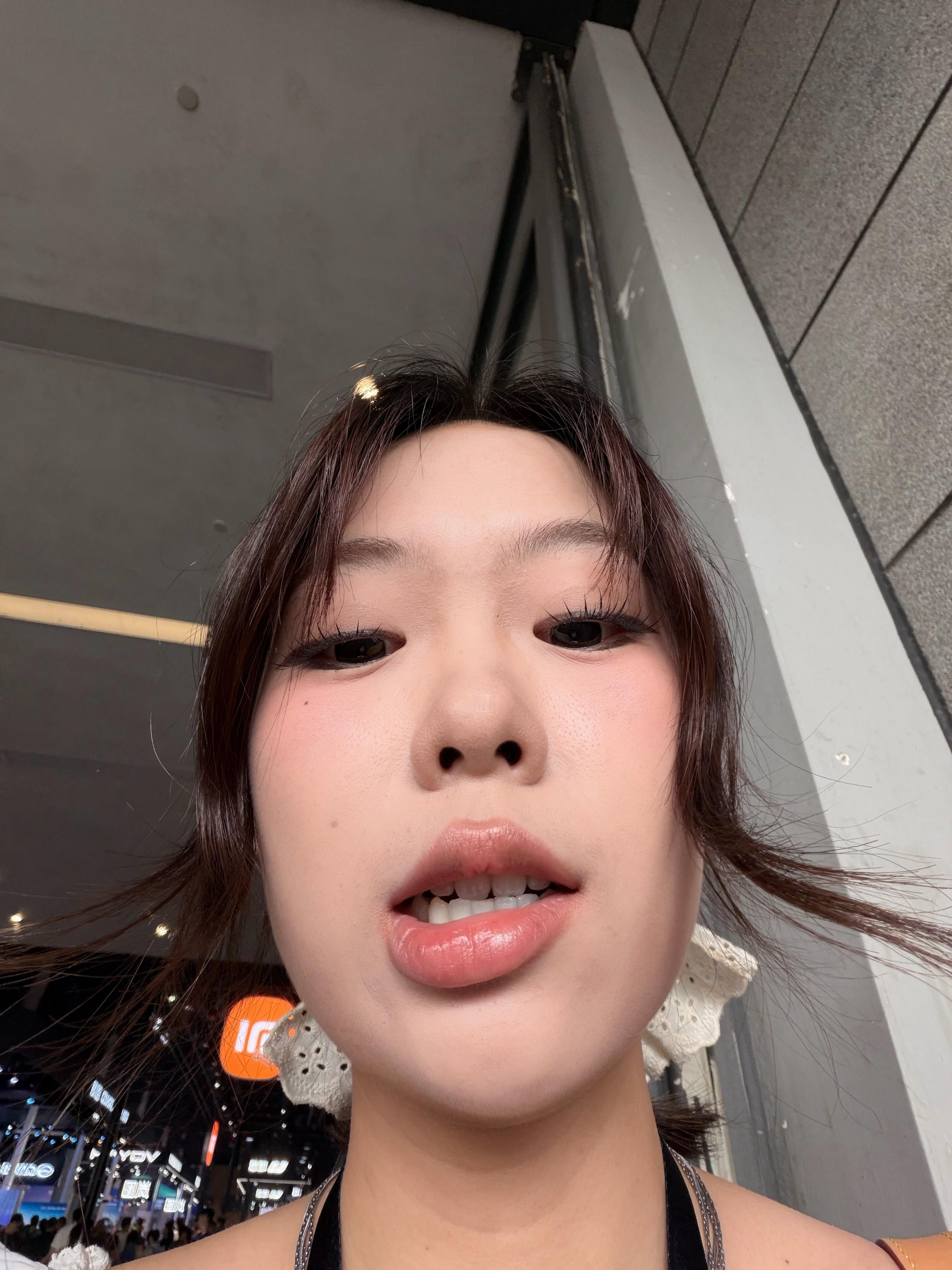 友友们 下午坏成都的天气真不戳舒爽之 