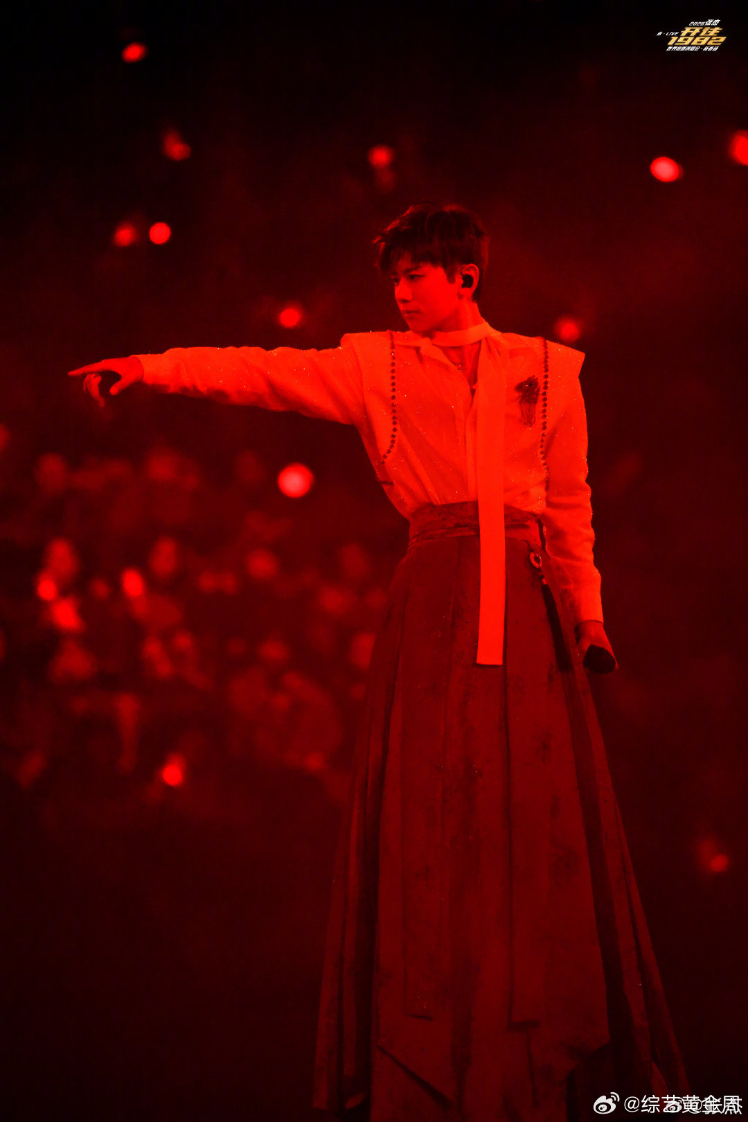 北京也是张杰痛城了张杰鸟巢今晚开唱北京痛城实锤，大街小巷都是杰哥身影，今晚鸟巢燃