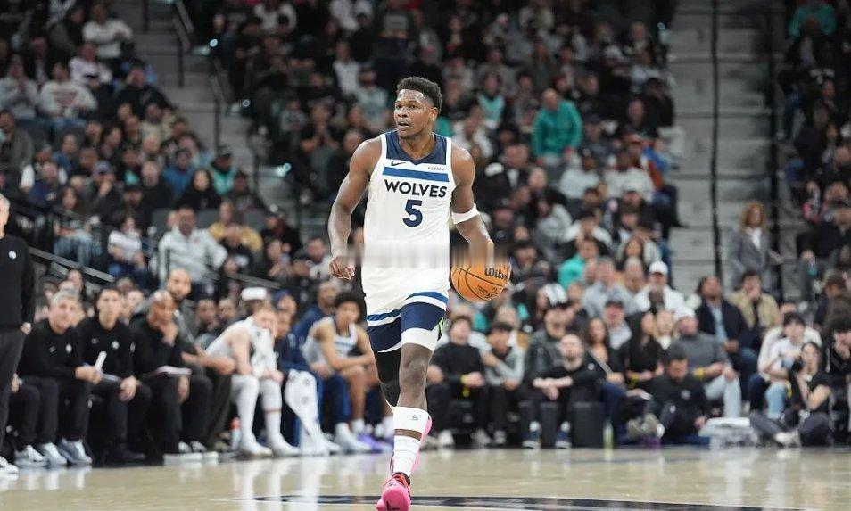 5月9日讯 NBA季后赛继续进行，森林狼主场108-115不敌马刺，次轮大比分1