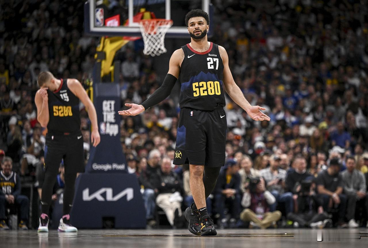 官方：左小腿拉伤的穆雷的伤病状态调整为“赛前决定”
Woj：若湖人输G5哈姆位置