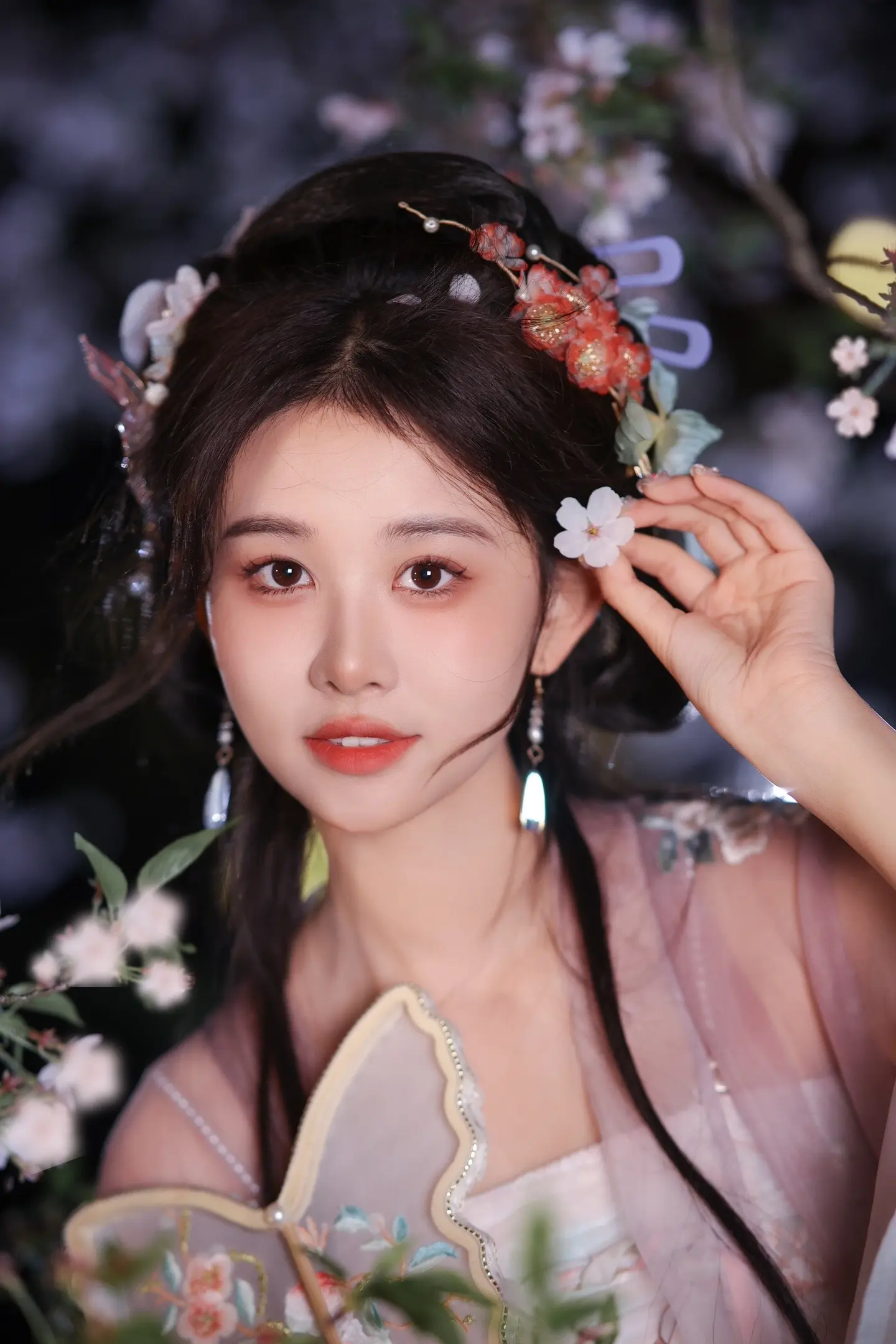 风很温柔，花也很让人心动。