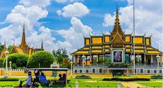 东南亚突然掀牌。柬埔寨从4月1日起，把面向中国的纯电车、充电桩、太阳能整套设备关