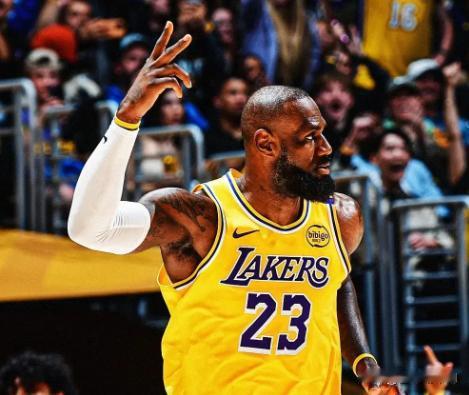 两双数据带队取胜！詹姆斯28分12助攻助湖人击败太阳

4月11日消息，今日NB