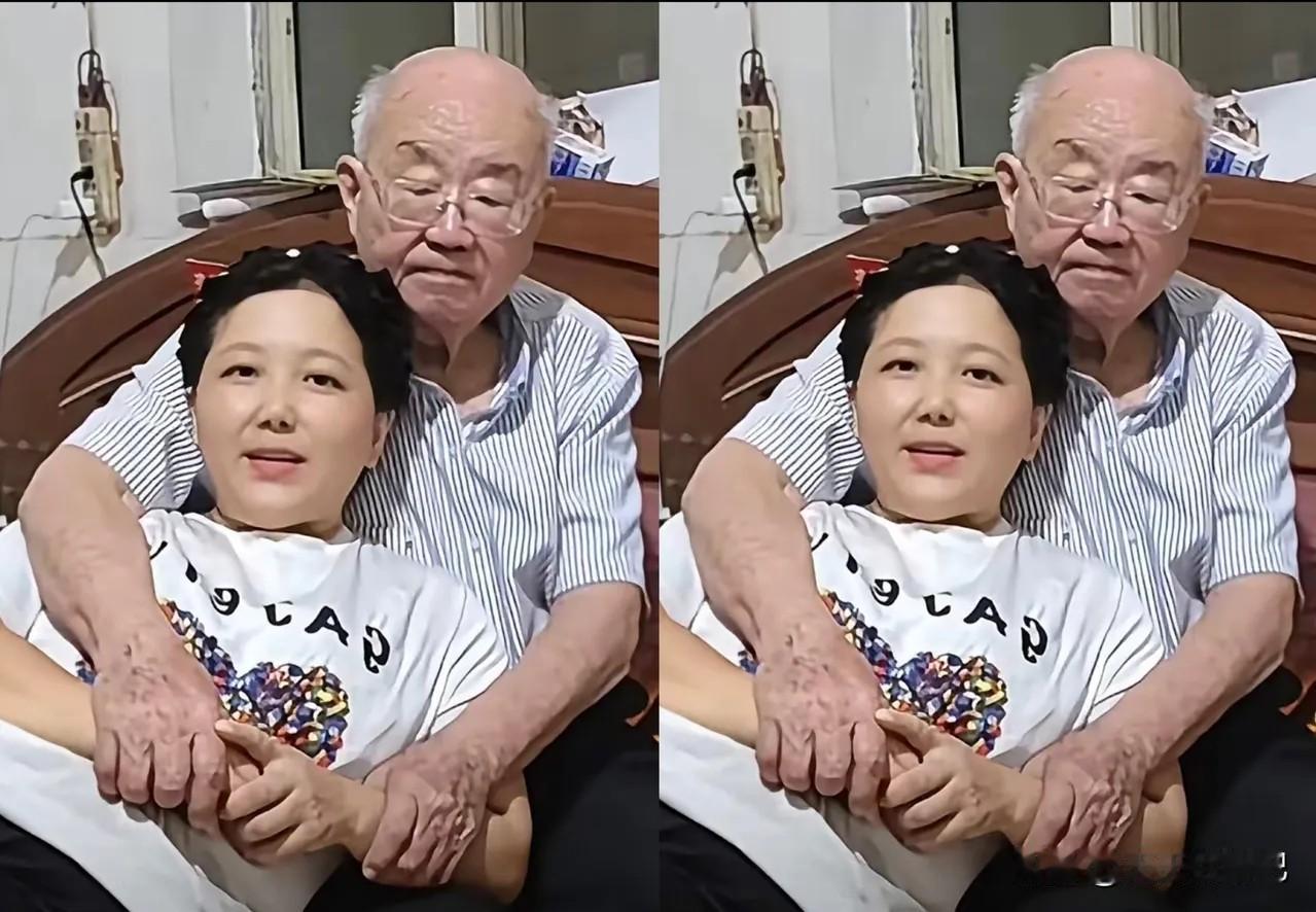 对于84岁大爷和46岁大妈结婚领证，
我真的不赞成，
对于这样年龄相差太大，
又