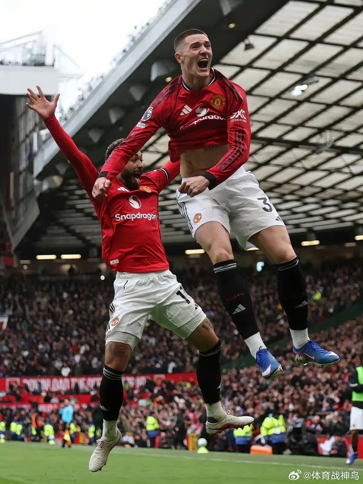 曼联3-1！卡塞米罗，库尼亚和谢什科进球！凭借这场胜利，曼联拿到54分，距离第二