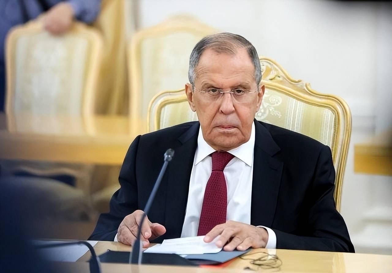 【热点评述】俄罗斯外长拉夫罗夫，特朗普要和普京会晤，就必须有具体成果。这是何意？