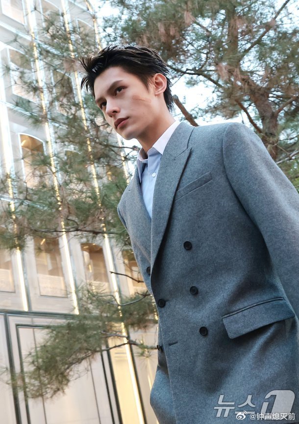 赵雨凡是真的帅，骨相好得很客观 