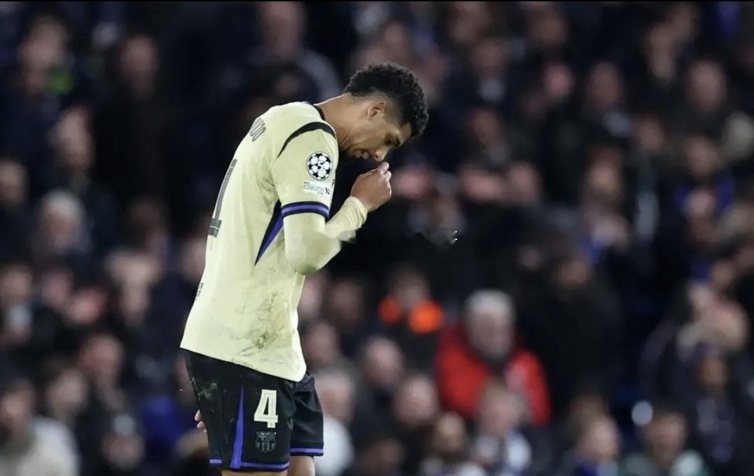 西甲：阿劳霍因心理压力主动休战，巴萨全力支持其恢复阿劳霍因心理压力主动休战，巴萨