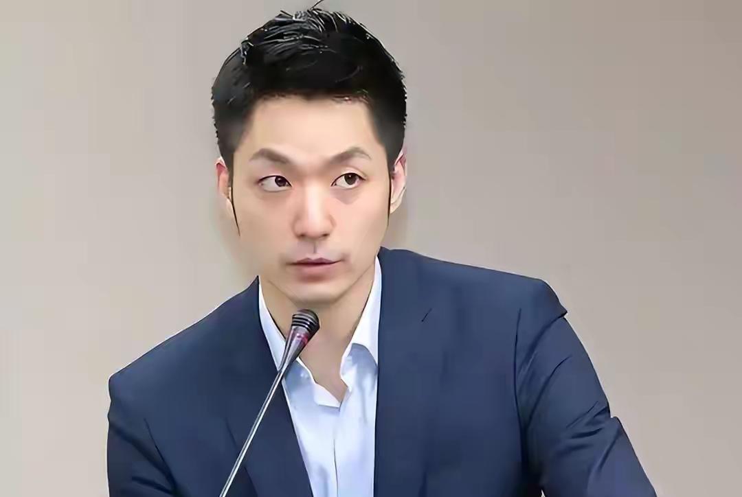 大陆很多人不喜欢蒋万安！不是因为他姓蒋，而是因为他太＂精明＂
 
蒋万安的民调有