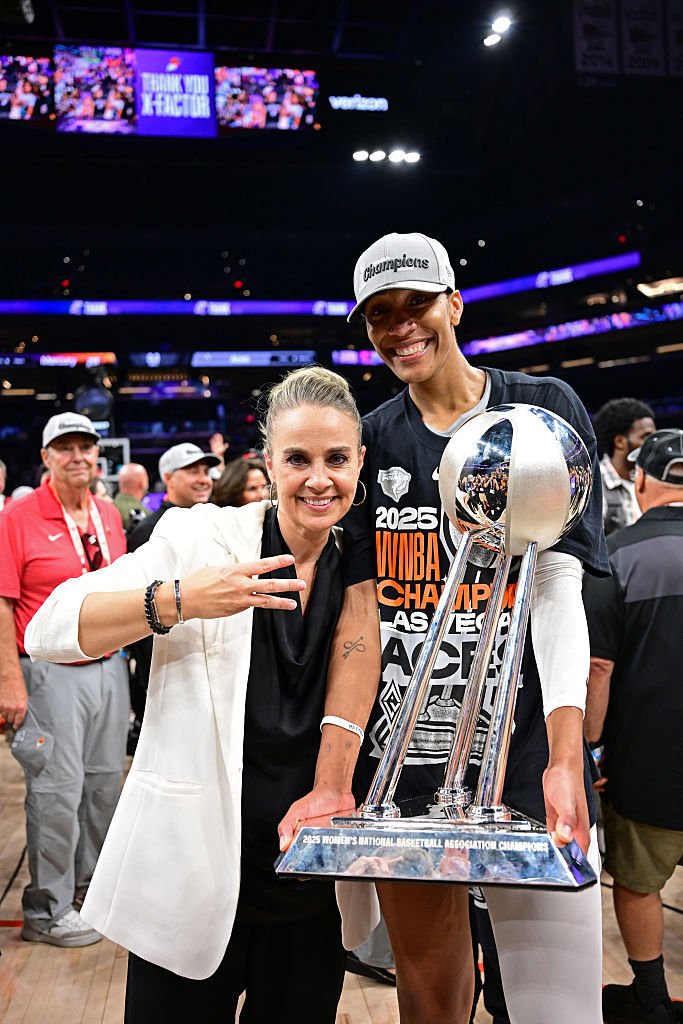 阿贾威尔逊今日夺冠图集四年三冠，当世第一当之无愧！wnba ​​​