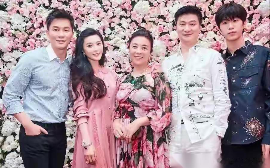 曾经郎才女貌的一对，如今已是支离破碎的结局！ 要是相互再迁就一下，稍微再珍惜一下