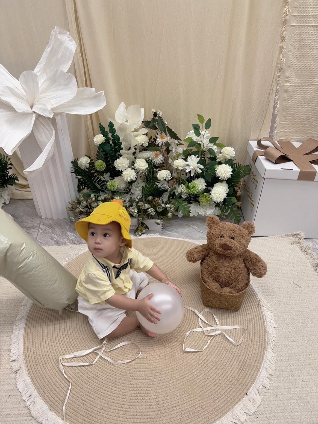 这样看又是小小只的机（我super爱第五张有没有人懂 孤独的小机崽（饮水机周岁照