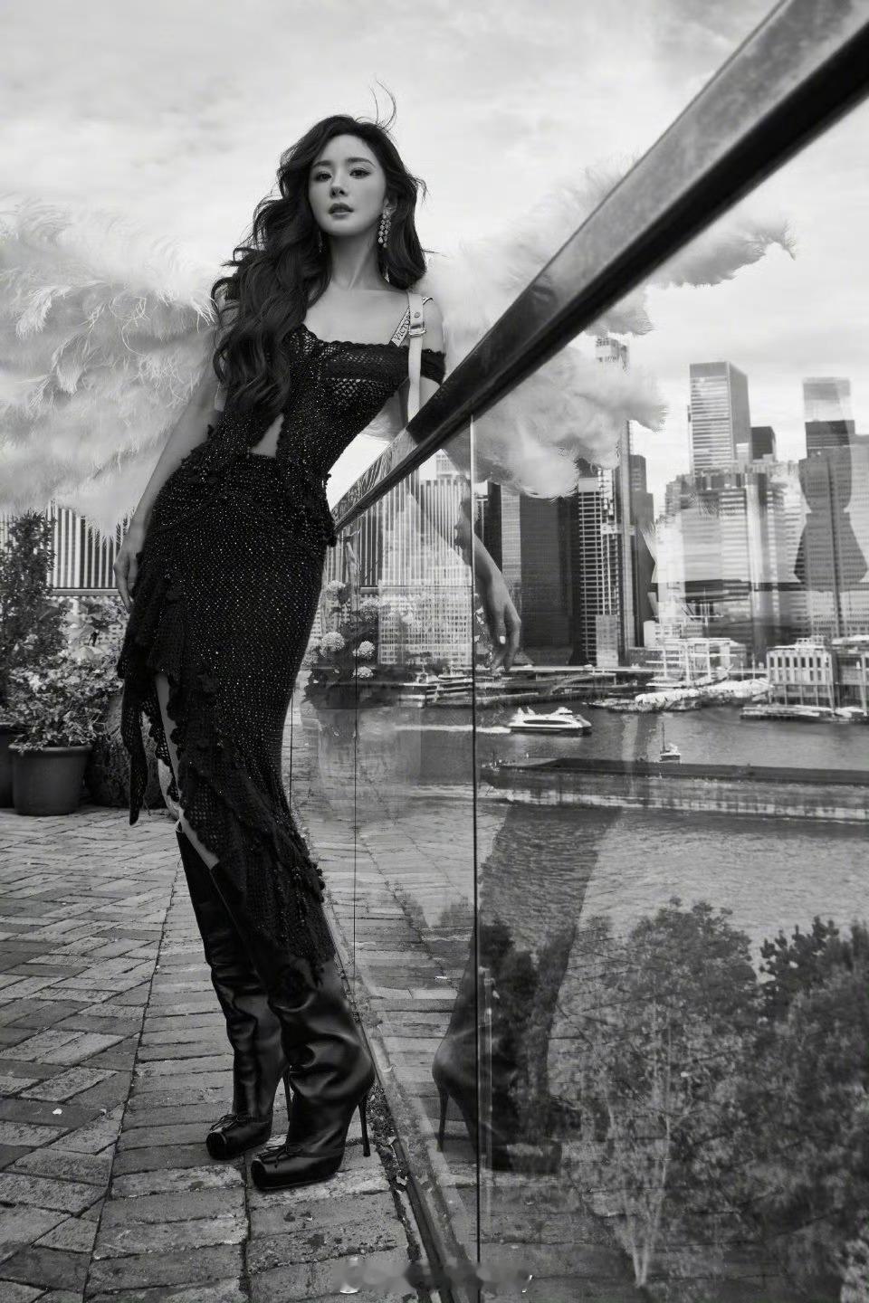 杨幂维密大秀造型[舔屏] 杨幂维密翅膀 ​​​