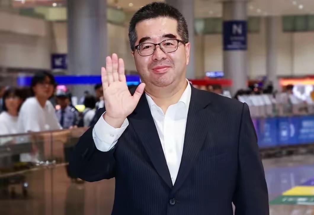 郑丽文访美前夕做了两手准备！就在5月31日，郑丽文访问美国的前一天，国民党对外披