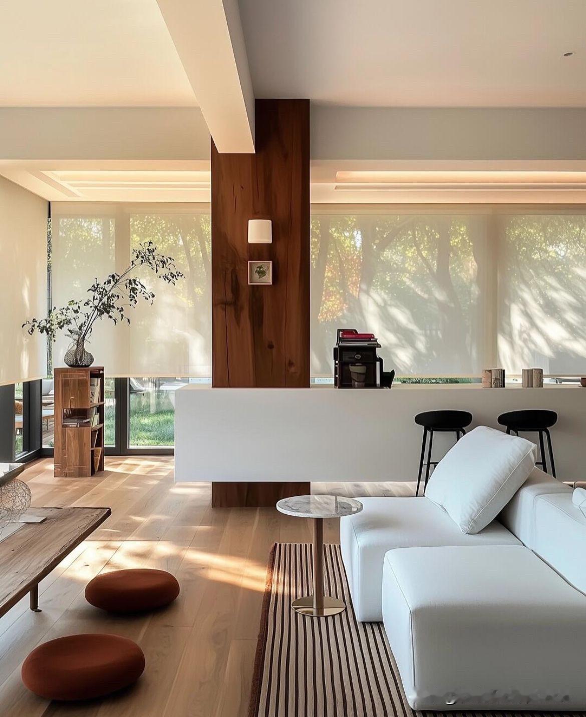 软装分享|被阳光偏爱的家，理想生活模样

阳光穿过半透纱帘
在空间留下斑驳树影