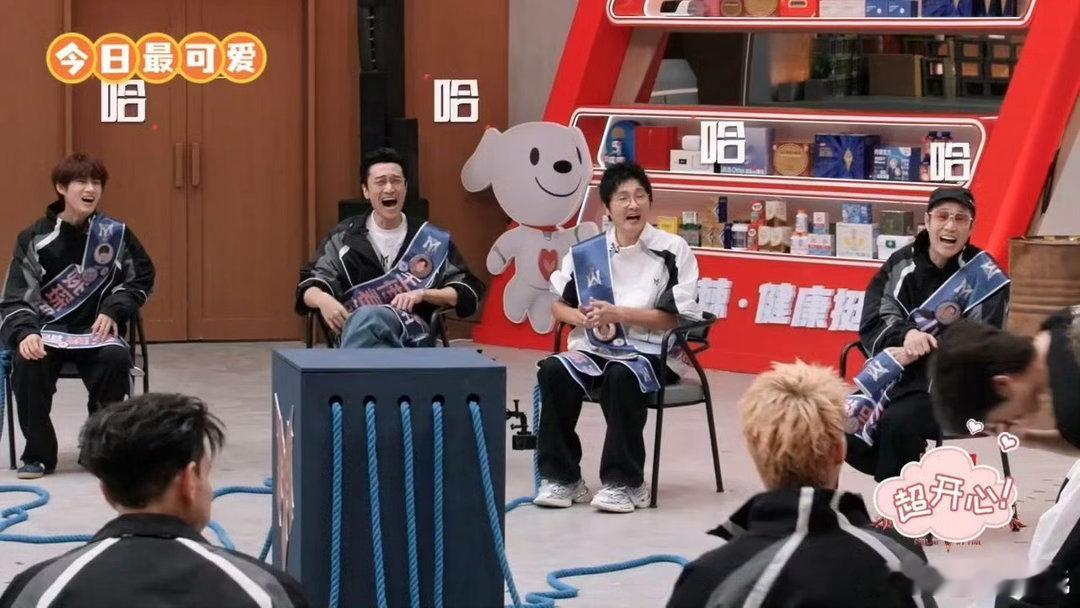 曾辉以为自己是强将哈哈哈哈替这个曾辉捏把小汗了[喵喵]曾辉个人喜爱值倒数第四哥哥
