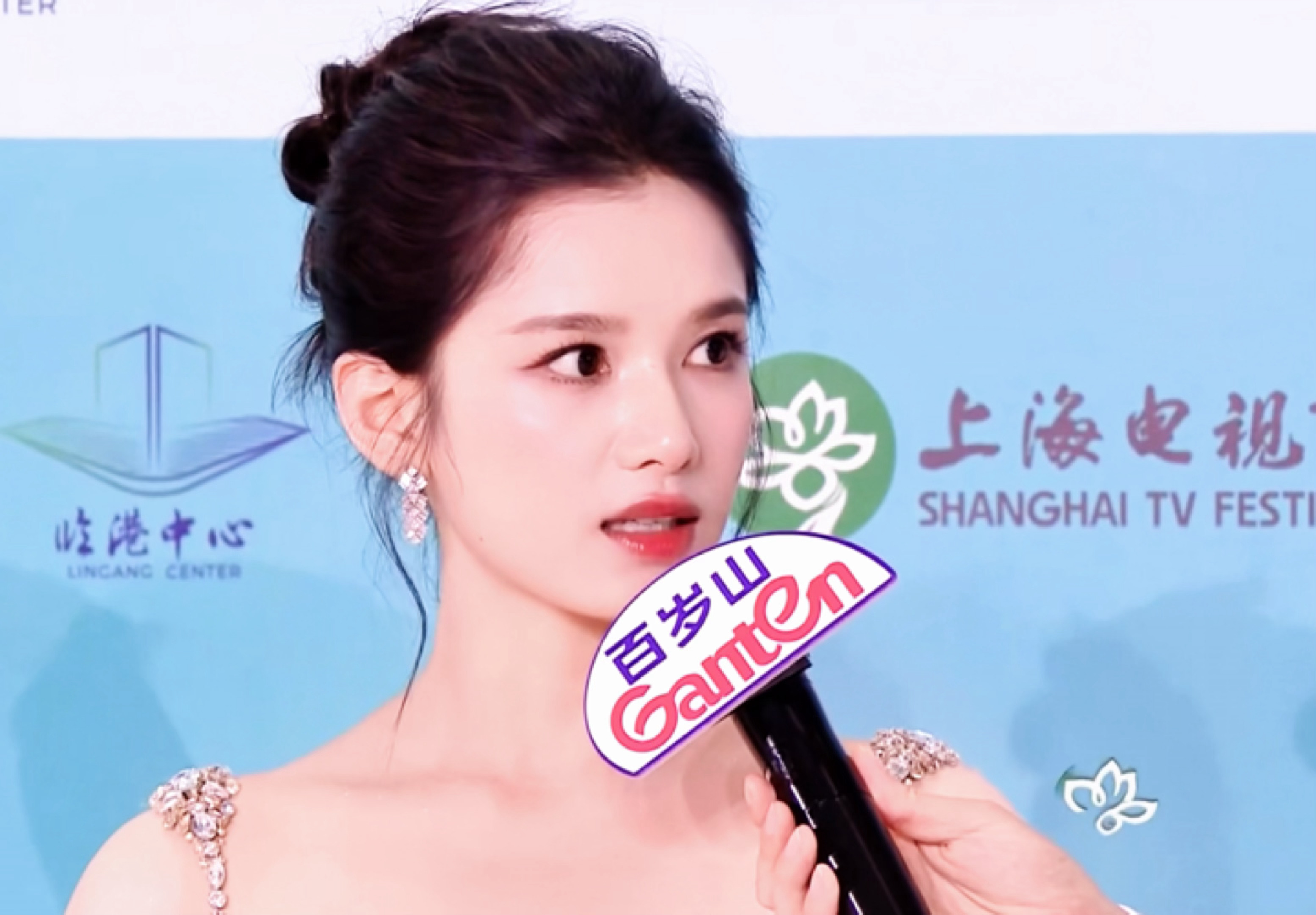 张婧仪 不吃任何怼脸镜头压力之人张婧仪白玉兰怼脸镜头白玉兰红毯