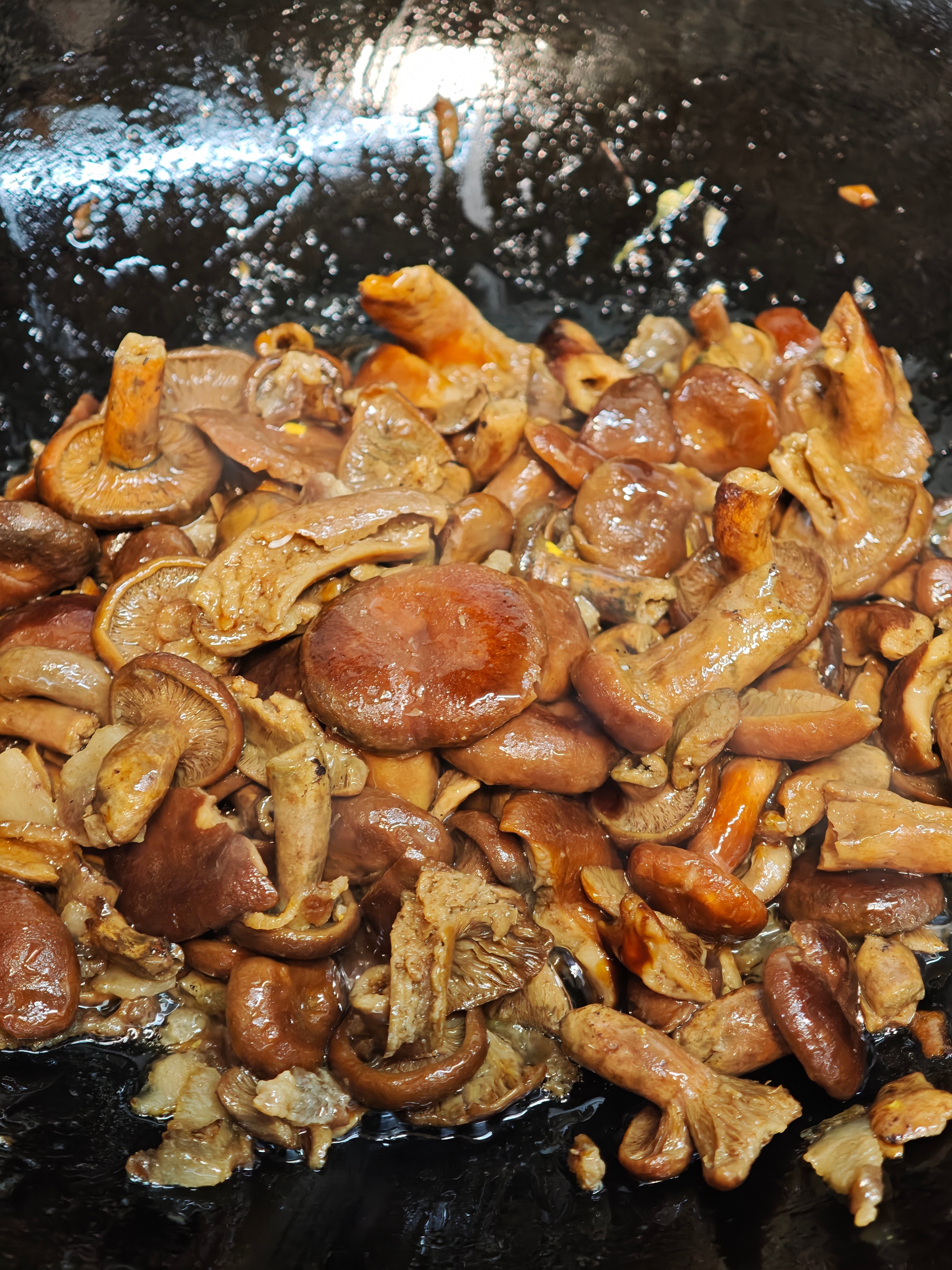 吃个伞伞 ​​​