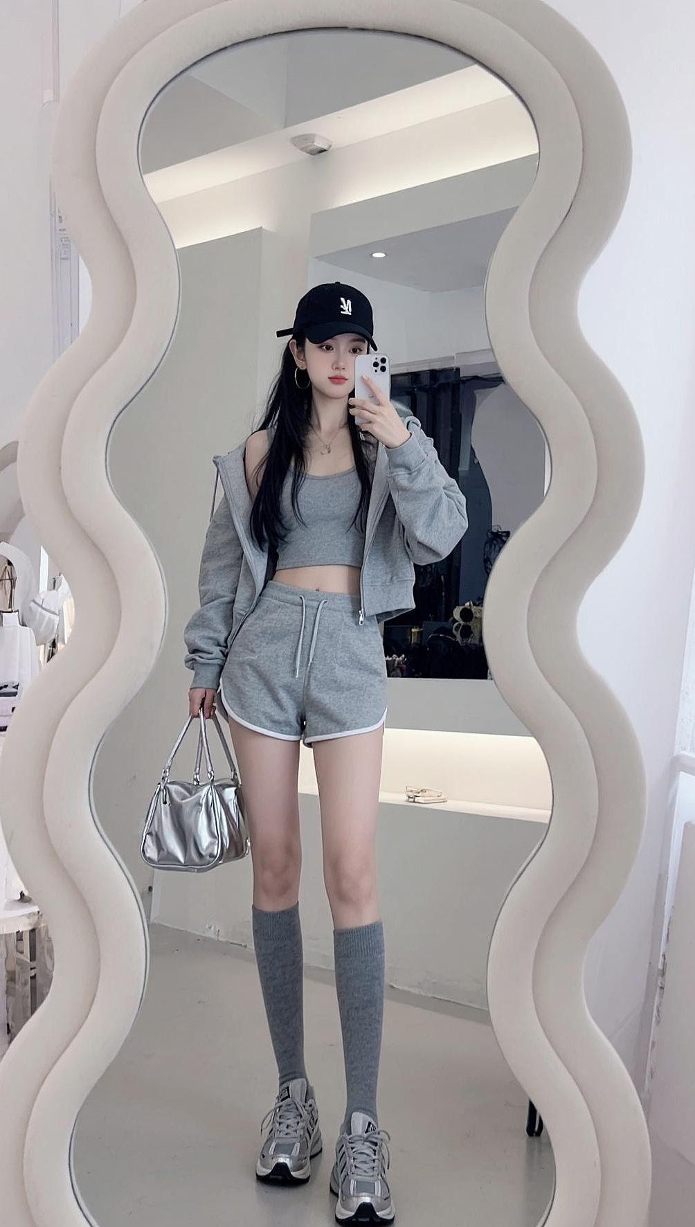 AI灰调随拍 抖音ai创作 抖音玩法合伙人计划。