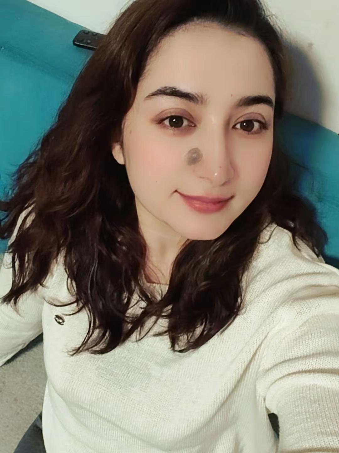 自恋一下原来我也可以这么美