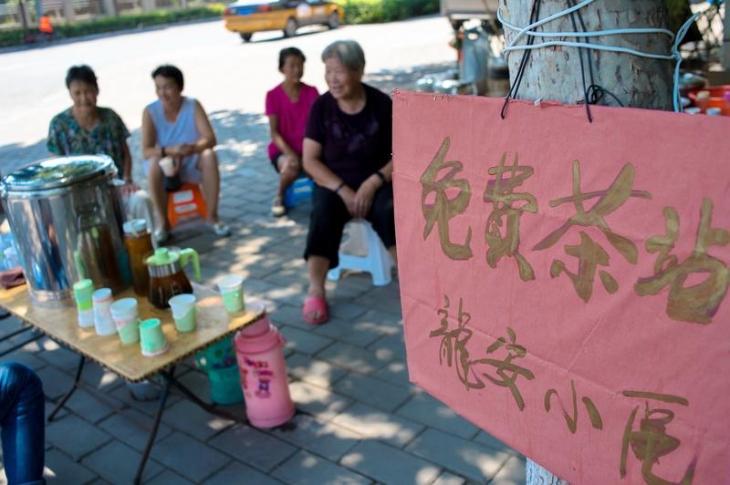 如何用一句话证明自己开始变老了? 我开始变老，大概就是看到年轻人熬夜蹦迪、激情冒