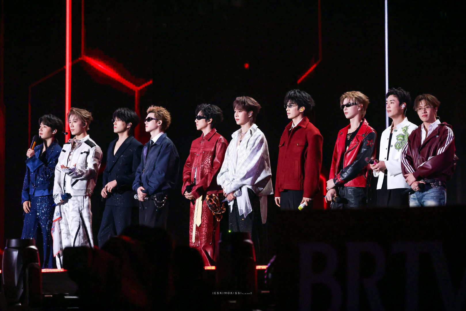 看到十个勤天要喊什么家人们谁懂啊！十个勤天又来福州开唱啦！集体DNA狠狠动了！大